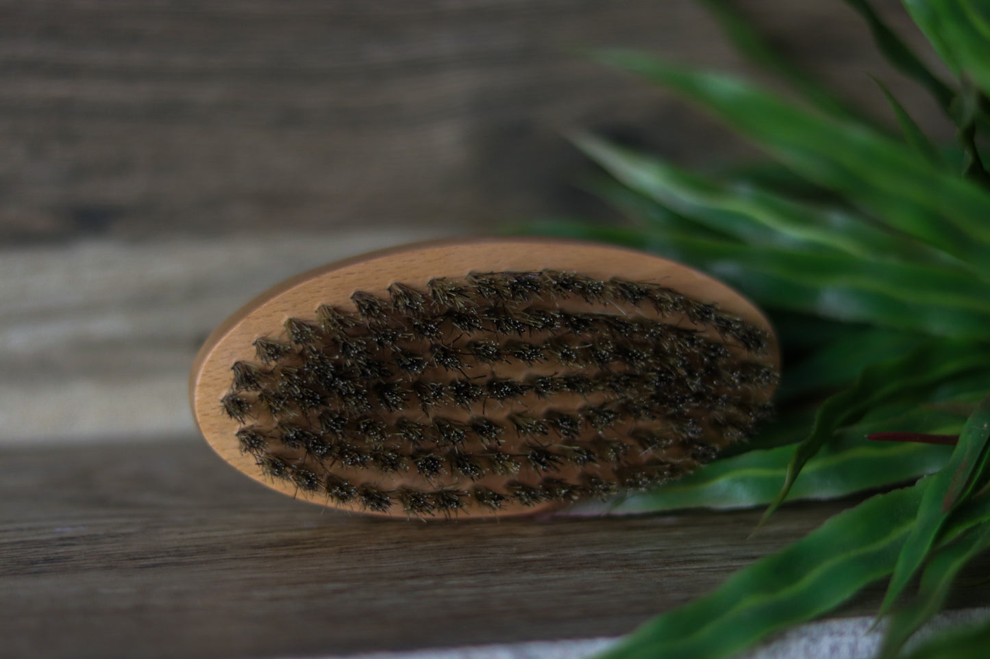 WOODEN BRUSH BARBAS